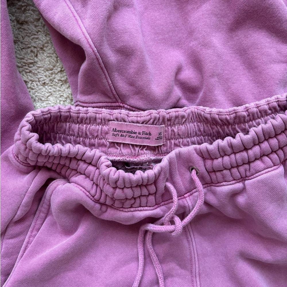 A&F Matching Sweatset - Picture 5 of 5